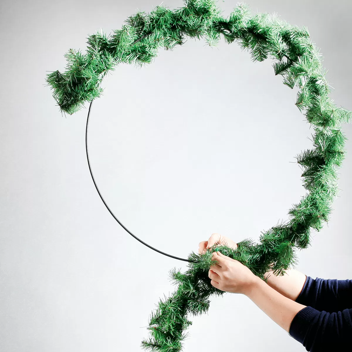 DecoWoerner Anneau Déco En Métal, Entre 58 Et 60 Cm Ø