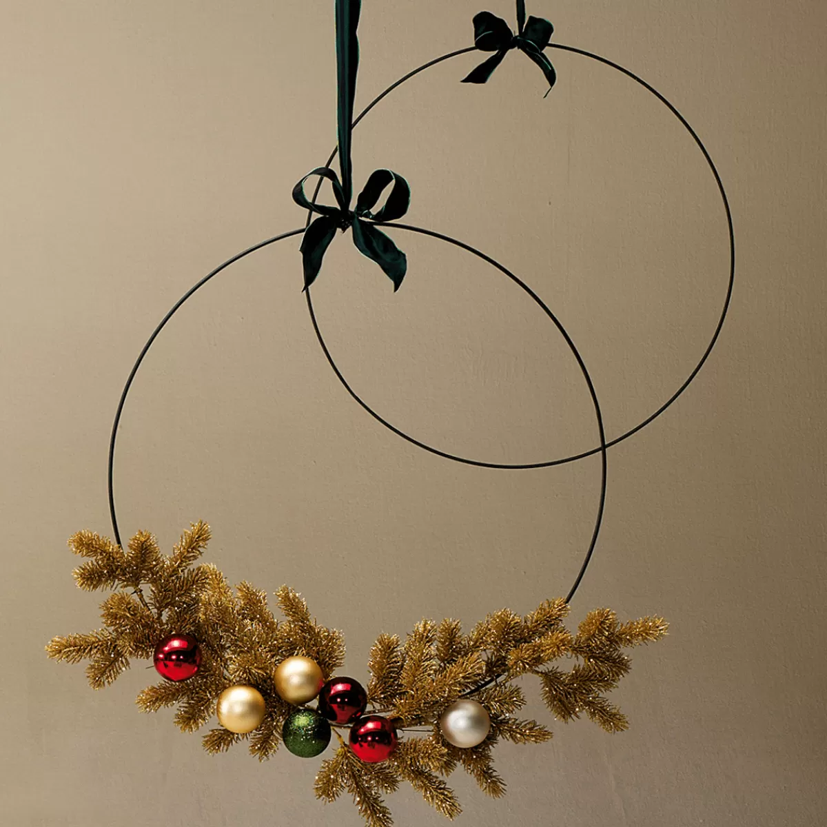 DecoWoerner Anneau Déco En Métal, Entre 58 Et 60 Cm Ø