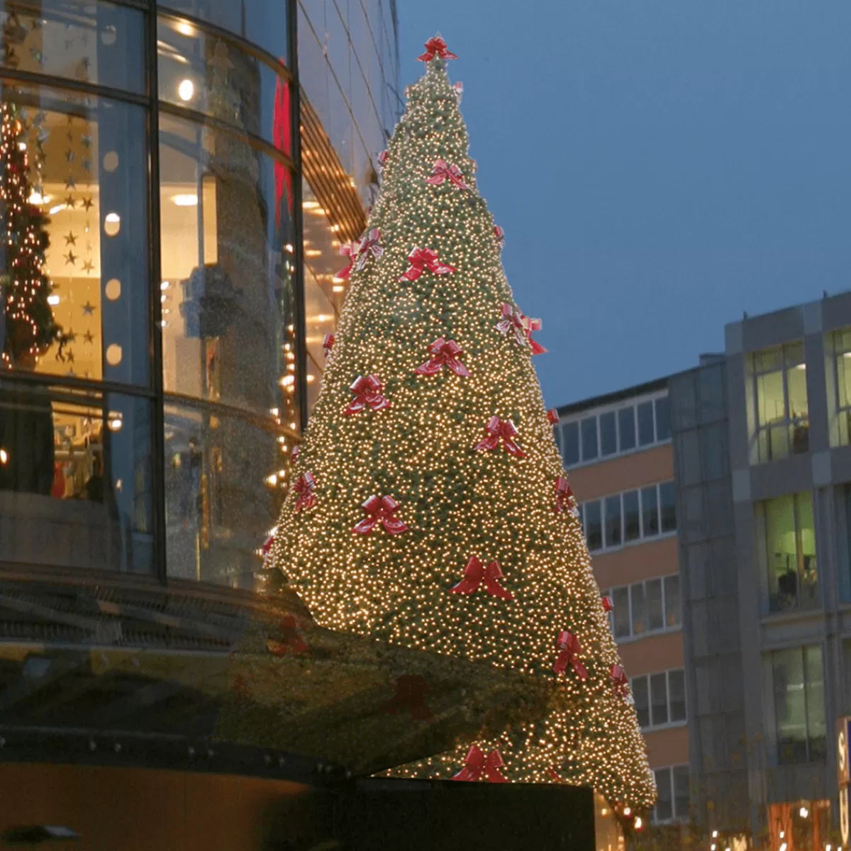 DecoWoerner Arbre Géant Avec LED Chaud, Extérieur, 1000 Cm