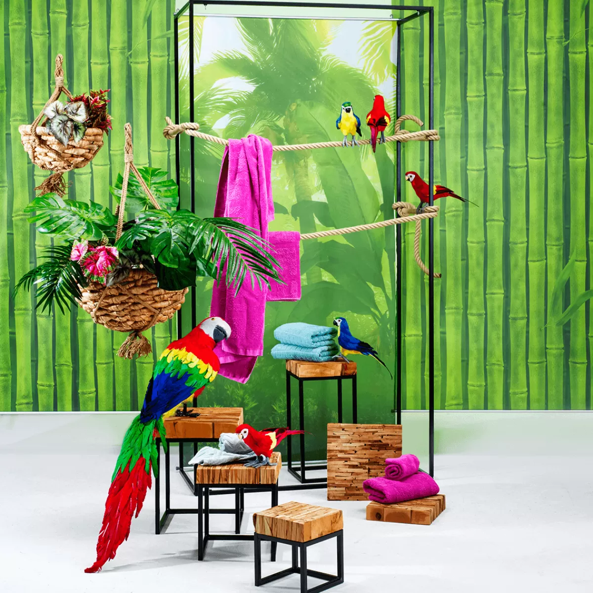 cadre_dcoratif_en_mtal_noir_200_cm_de_haut_4.webp DecoWoerner Cadre Décoratif En Métal, 200 Cm De Haut