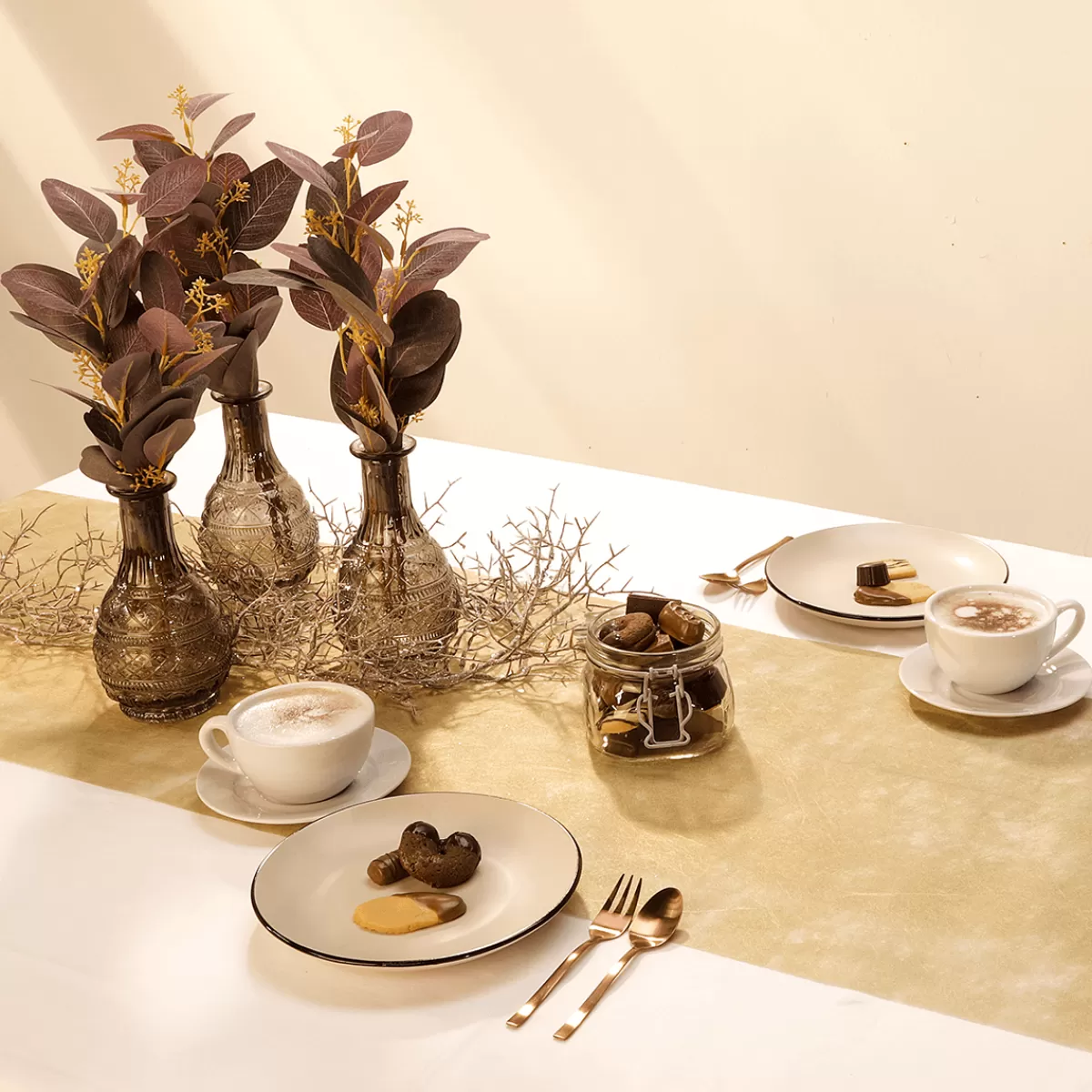 dcoration_branche_deucalyptus_70_cm_de_long_4.webp DecoWoerner Décoration Branche D'eucalyptus, 70 Cm De Long