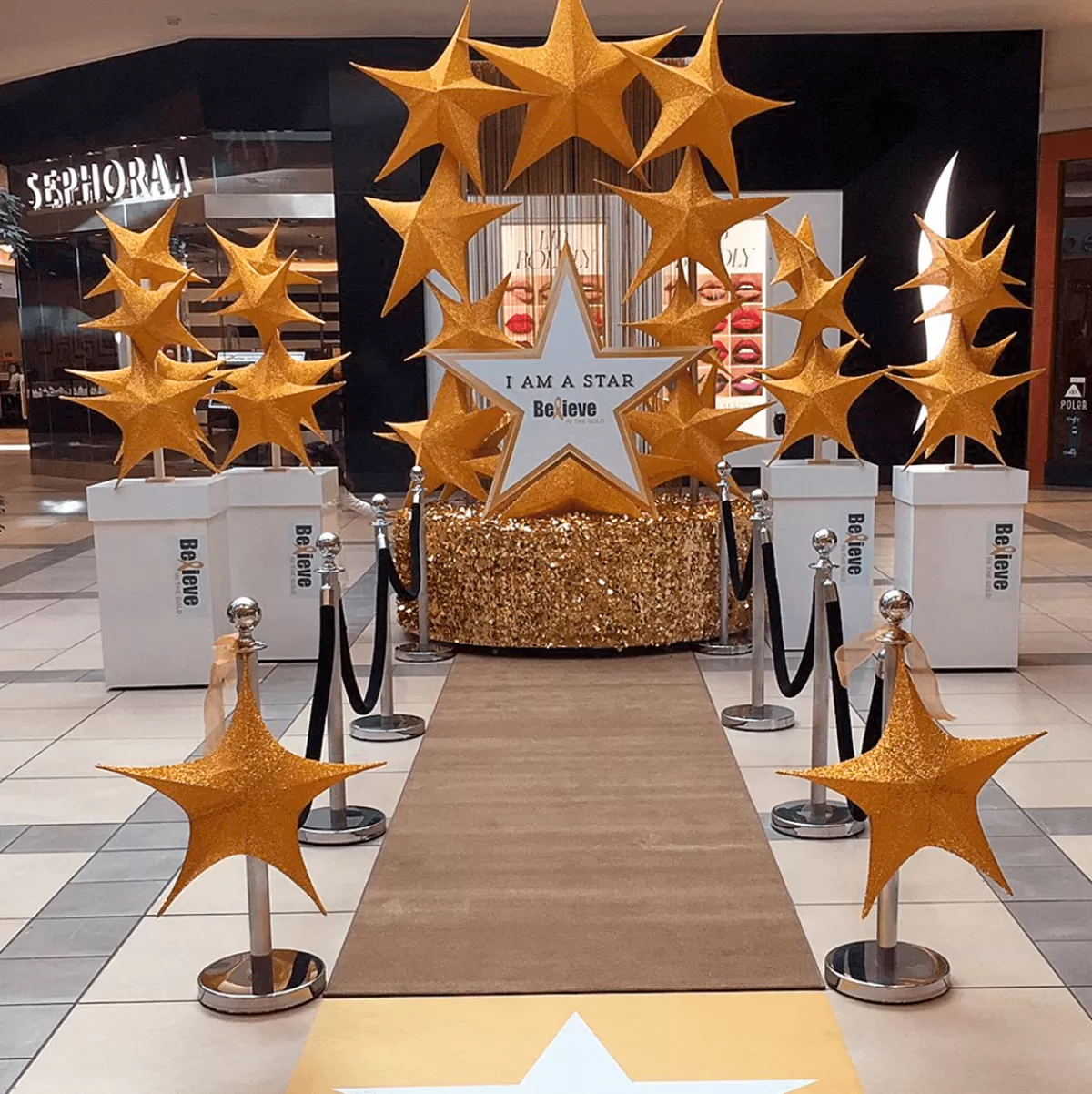 feuille_doptique_dcoupe_mtallise_90_cm_de_large_or_11.webp DecoWoerner Feuille D'optique Découpée Métallisée 90 Cm De Large,