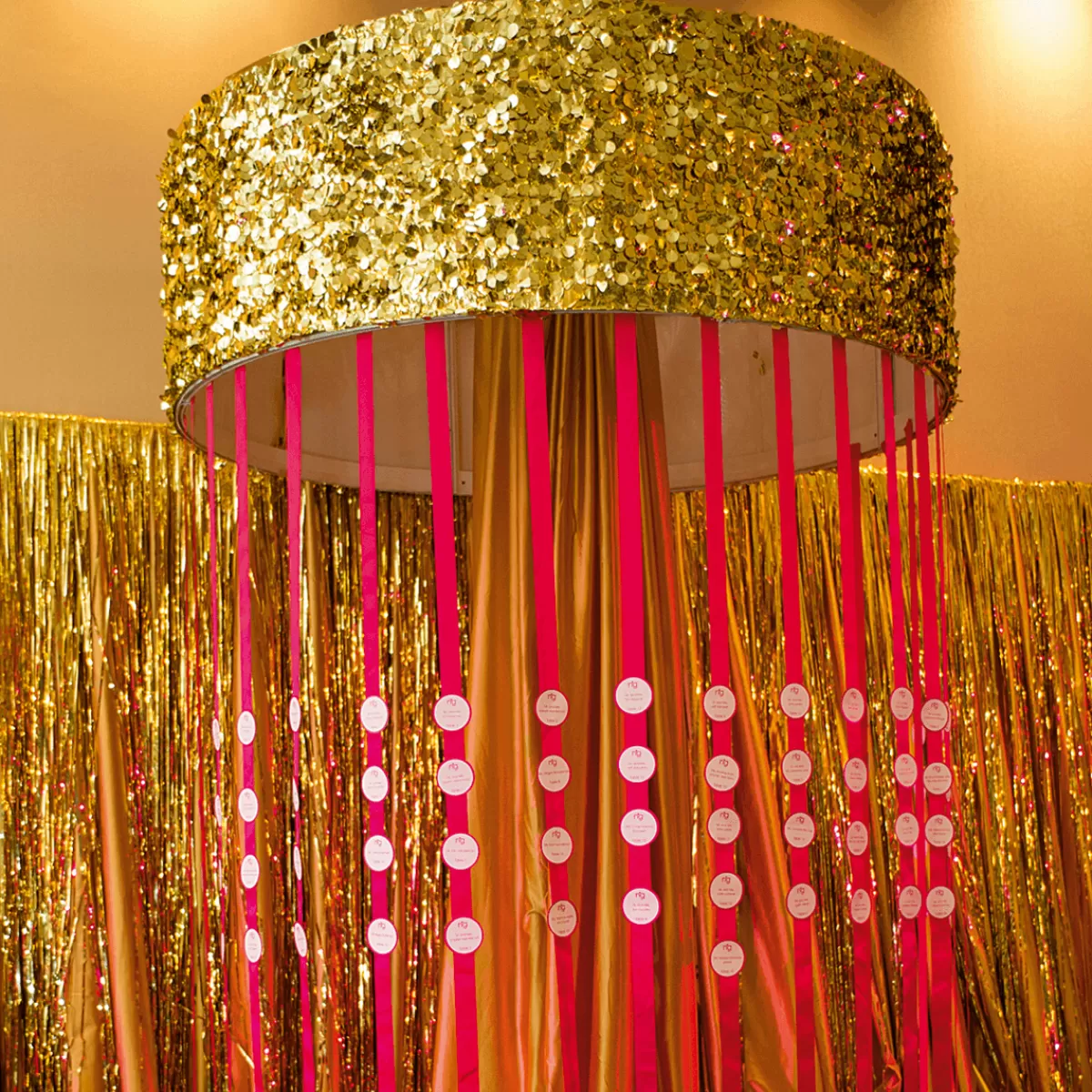 feuille_doptique_dcoupe_mtallise_90_cm_de_large_or_13.webp DecoWoerner Feuille D'optique Découpée Métallisée 90 Cm De Large,