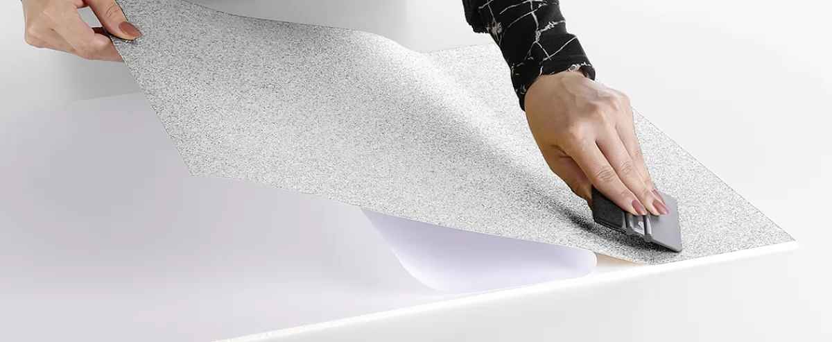 DecoWoerner Film Scintillant Autocollant Irisé 50 Cm X 5 M Rouleau