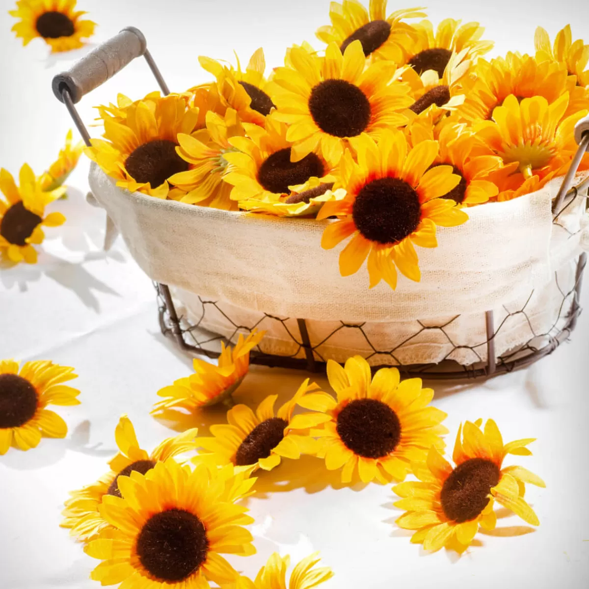 DecoWoerner Fleurs Décoratives Tournesol, Paquet De 24 Pièces