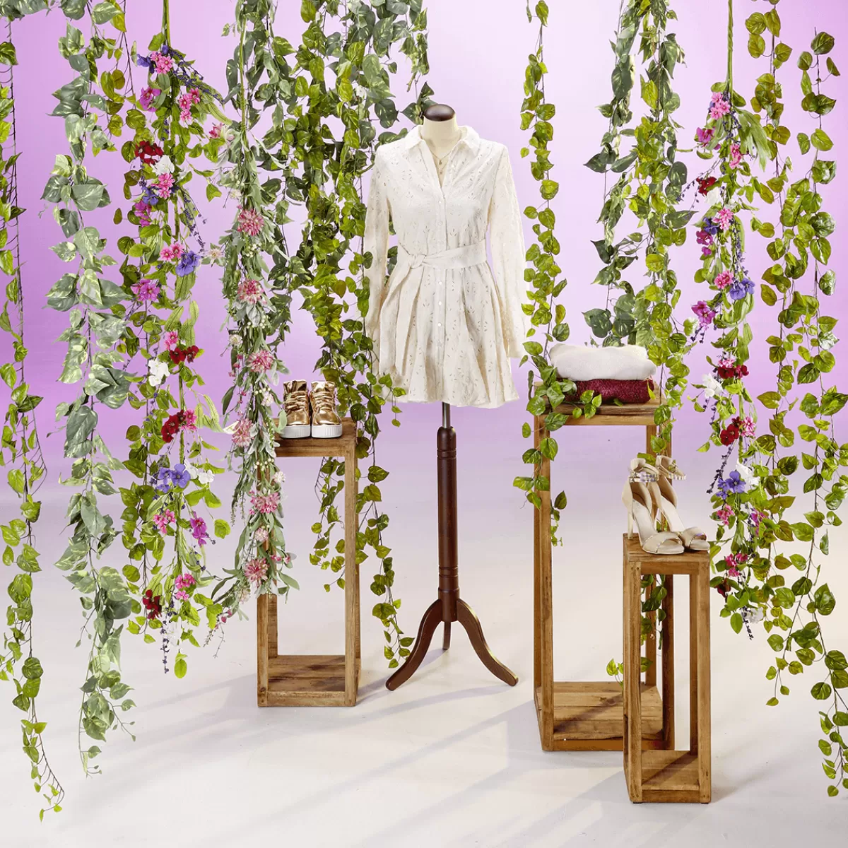 guirlande_artificielle_de_lierre_et_de_pothos_170_cm_vert_jaune_5.webp DecoWoerner Guirlande Artificielle De Lierre Et De Pothos 170 Cm Jaune