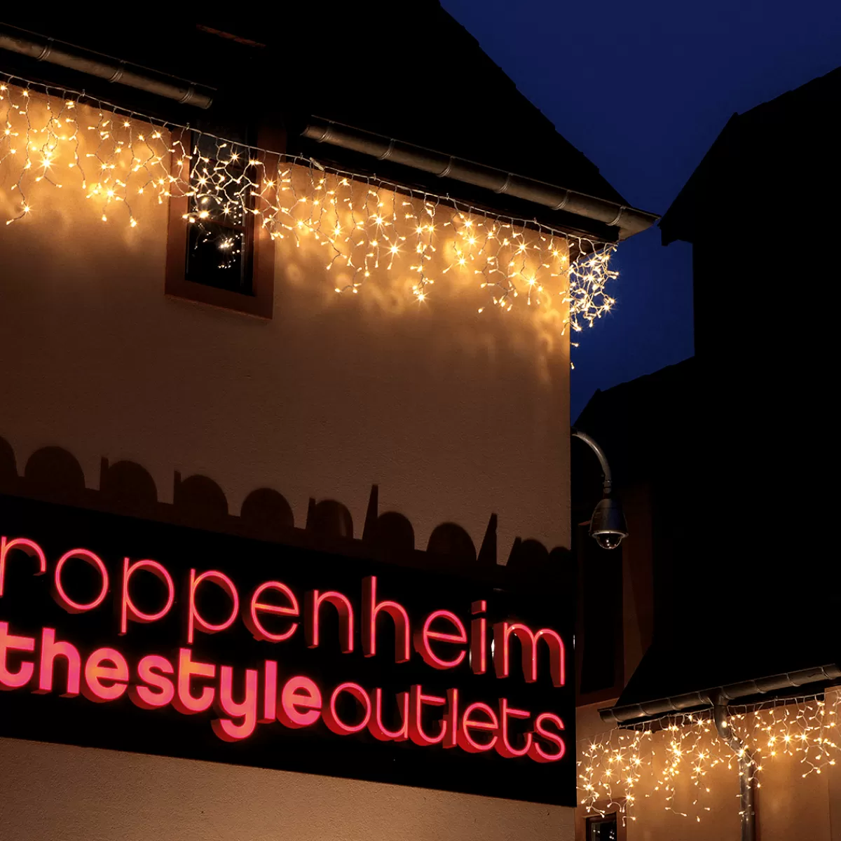 DecoWoerner Icicle-Light Professionnel à LED Système IP67, 114 LED, 300 X 50 Cm, Sans Cable