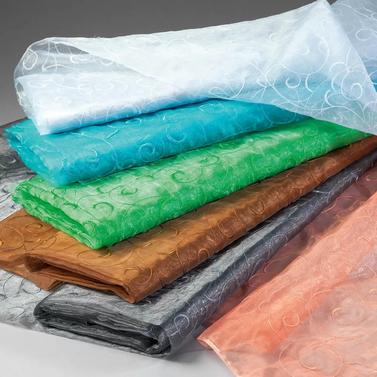 pack_avantage_organza_avec_broderies_guirlandes_bleu_glacier_5_m_3.webp DecoWoerner Pack Avantage "Organza Avec Broderies Guirlandes", Glacier 5 M