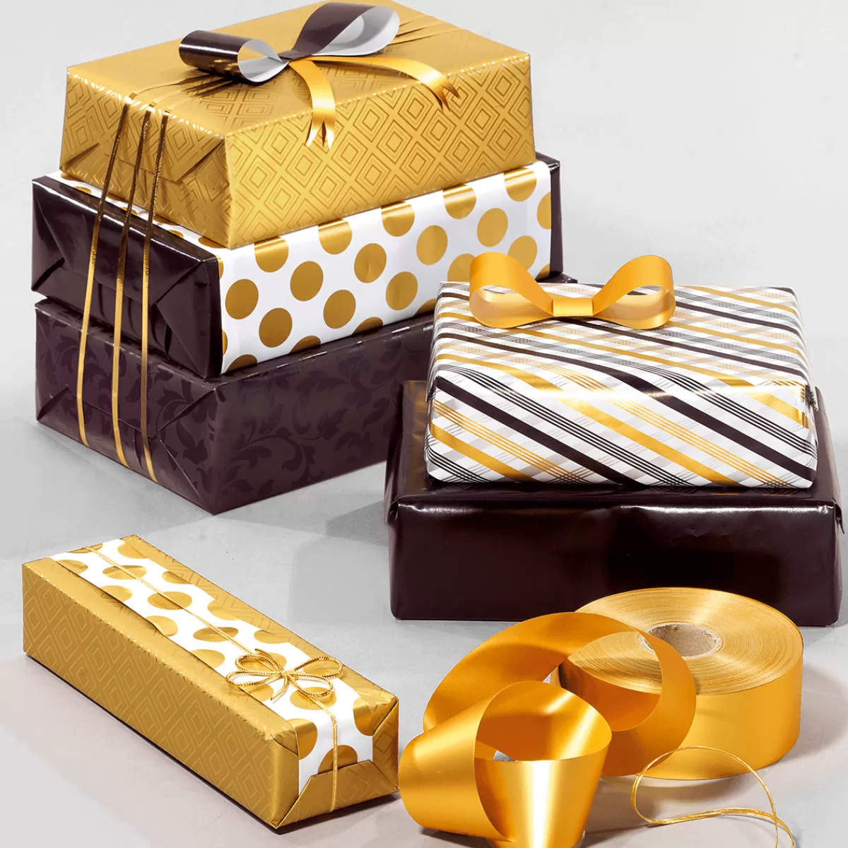 papier_cadeau_dor_durable_avec_motifs_gomtriques_brillants__rouleau_de_papier_cadeau_50_m_de_8.webp DecoWoerner Papier Cadeau Dé Durable Avec Motifs Géométriques Brillants - Rouleau De Papier Cadeau 50 M De