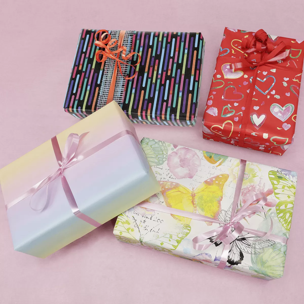 papier_cadeau_durable_coeurs_multicolores_rouge_50_cm_x_50_m_3.webp DecoWoerner Papier Cadeau Durable Coeurs Multicolores, , 50 Cm X 50 M