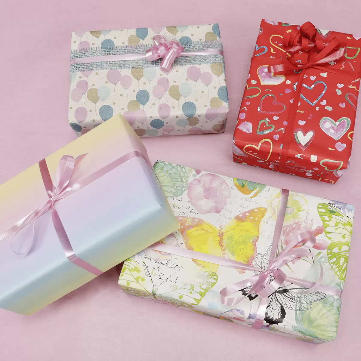 papier_cadeau_durable_coeurs_multicolores_rouge_50_cm_x_50_m_4.webp DecoWoerner Papier Cadeau Durable Coeurs Multicolores, , 50 Cm X 50 M