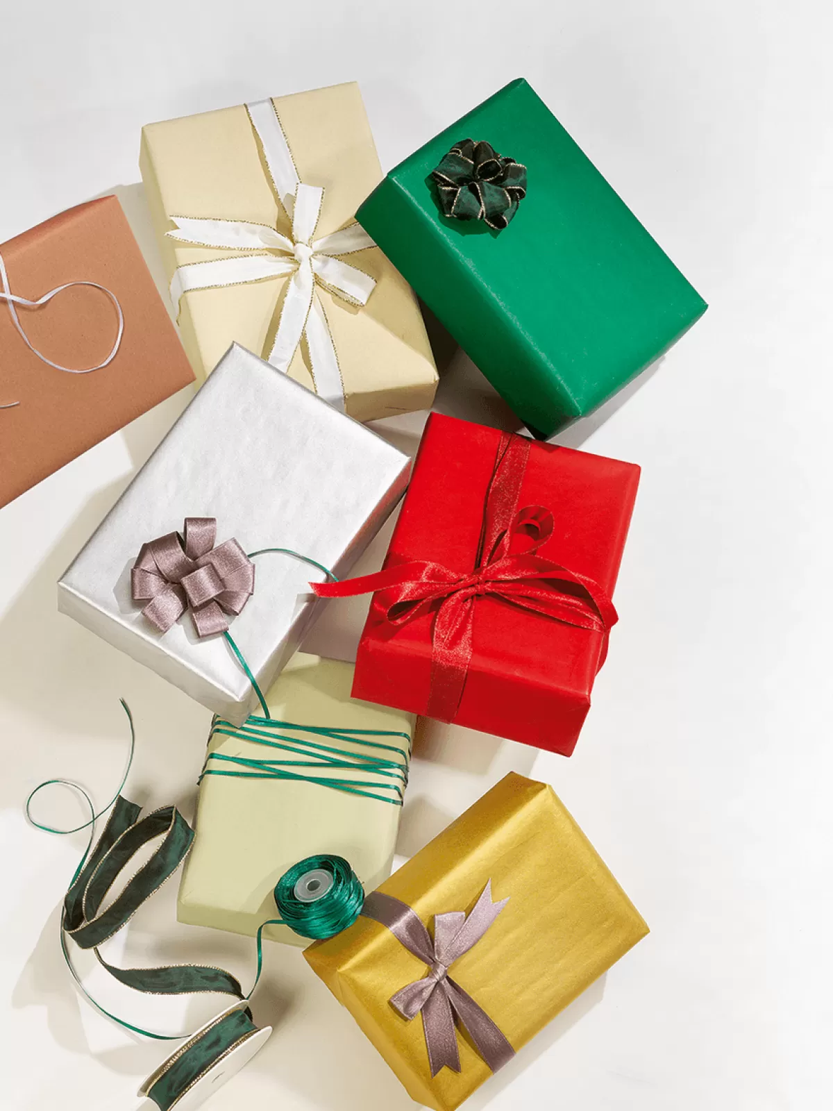 papier_kraft_recycl_uni_couleur_sable__rouleau_de_papier_cadeau_de_50_m_3.webp DecoWoerner Papier Kraft Recyclé Uni Couleur Sable - Rouleau De Papier Cadeau De 50 M