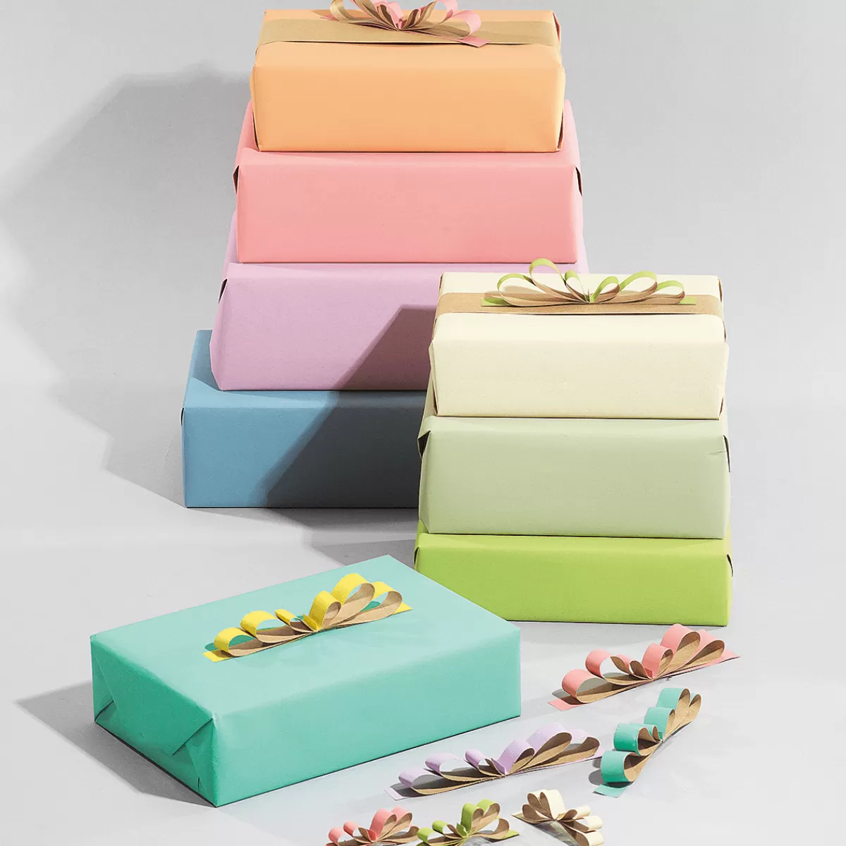 papier_kraft_recycl_uni_couleur_sable__rouleau_de_papier_cadeau_de_50_m_4.webp DecoWoerner Papier Kraft Recyclé Uni Couleur Sable - Rouleau De Papier Cadeau De 50 M