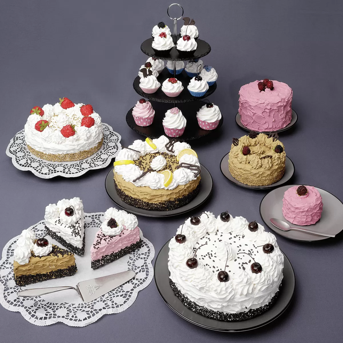 DecoWoerner Pièces De Tarte Aux Framboises, Set De 2 Fausses Pièces Alimentaires 12 Cm