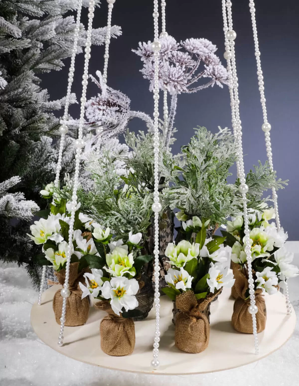 plateau_suspendu_avec_chanes_de_perles__60_cm_long_170_cm_3.webp DecoWoerner Plateau Suspendu Avec Chaînes De Perles, Ø 60 Cm, Long. 170 Cm