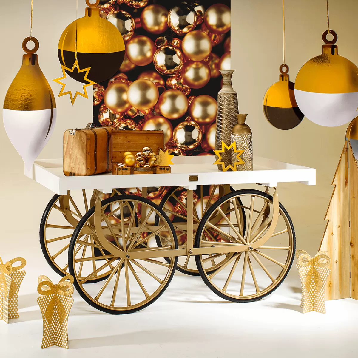 DecoWoerner Présentoir De Boules De Noël 35 X 46 Cm Or