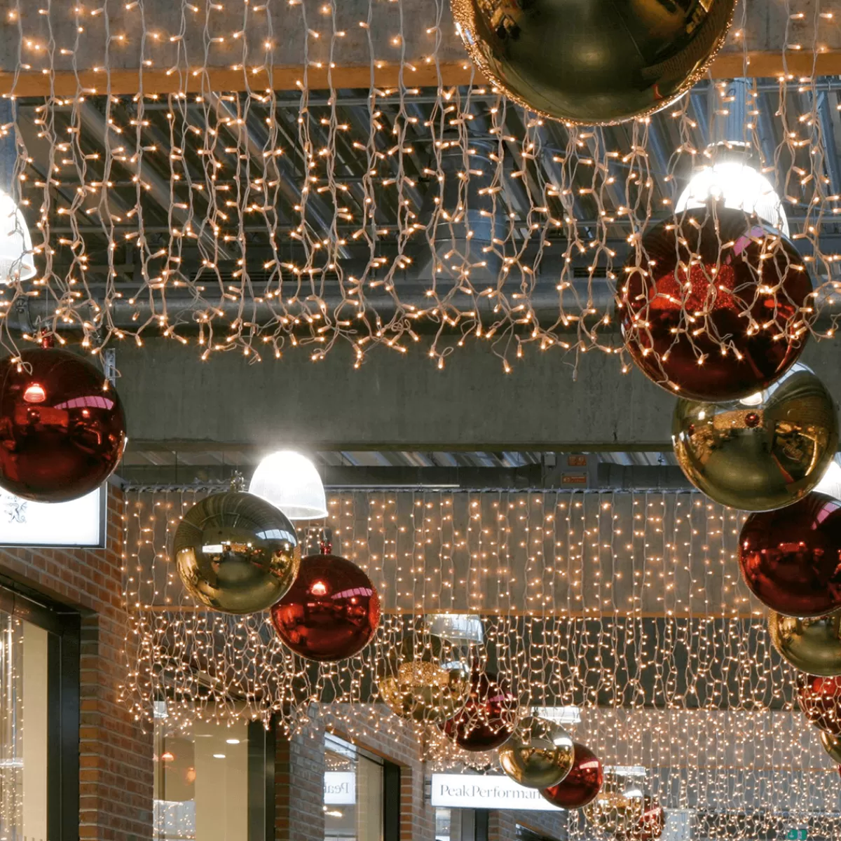 rideau_lumineux_professionnel__led_systme_ip20_300_led_150_x_200_cm_sans_cable_3-1.webp DecoWoerner Rideau Lumineux Professionnel à LED Système IP20, 300 LED, 150 X 200 Cm, Sans Cable