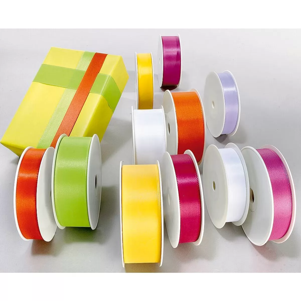 DecoWoerner Ruban De Taffetas Avec Lisière Tissée 40 Mm, 50 M,