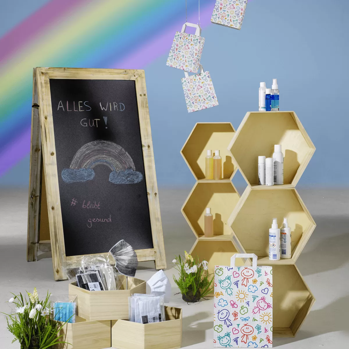 sac_en_papier_happy_26_x_35_x_11_cm_3.webp DecoWoerner Sac En Papier "Happy", 26 X 35 X 11 Cm