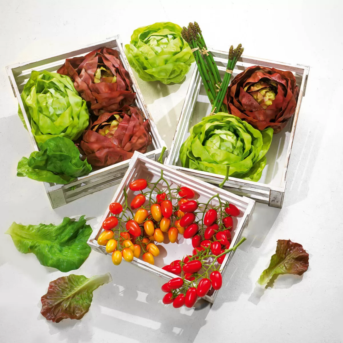 DecoWoerner Tomates Roma En Grappe Factices Pour L'alimentation, Paquet De 2 Pièces